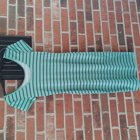 Absolutely ❤️ It!! Midi Dress Size M Juniors - Picture 2 of 5